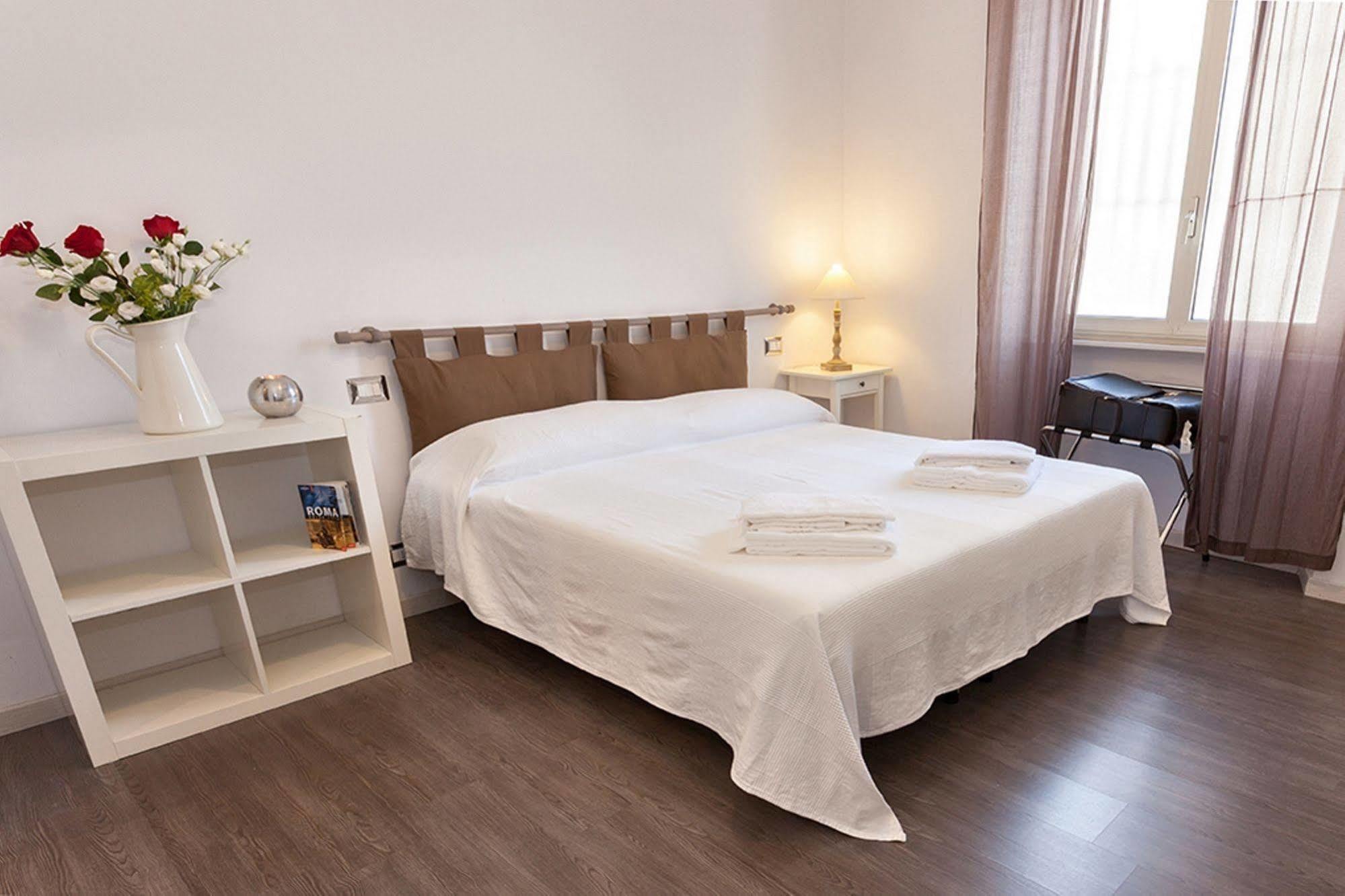 B&B Ai 2 Papi Roma Exterior foto