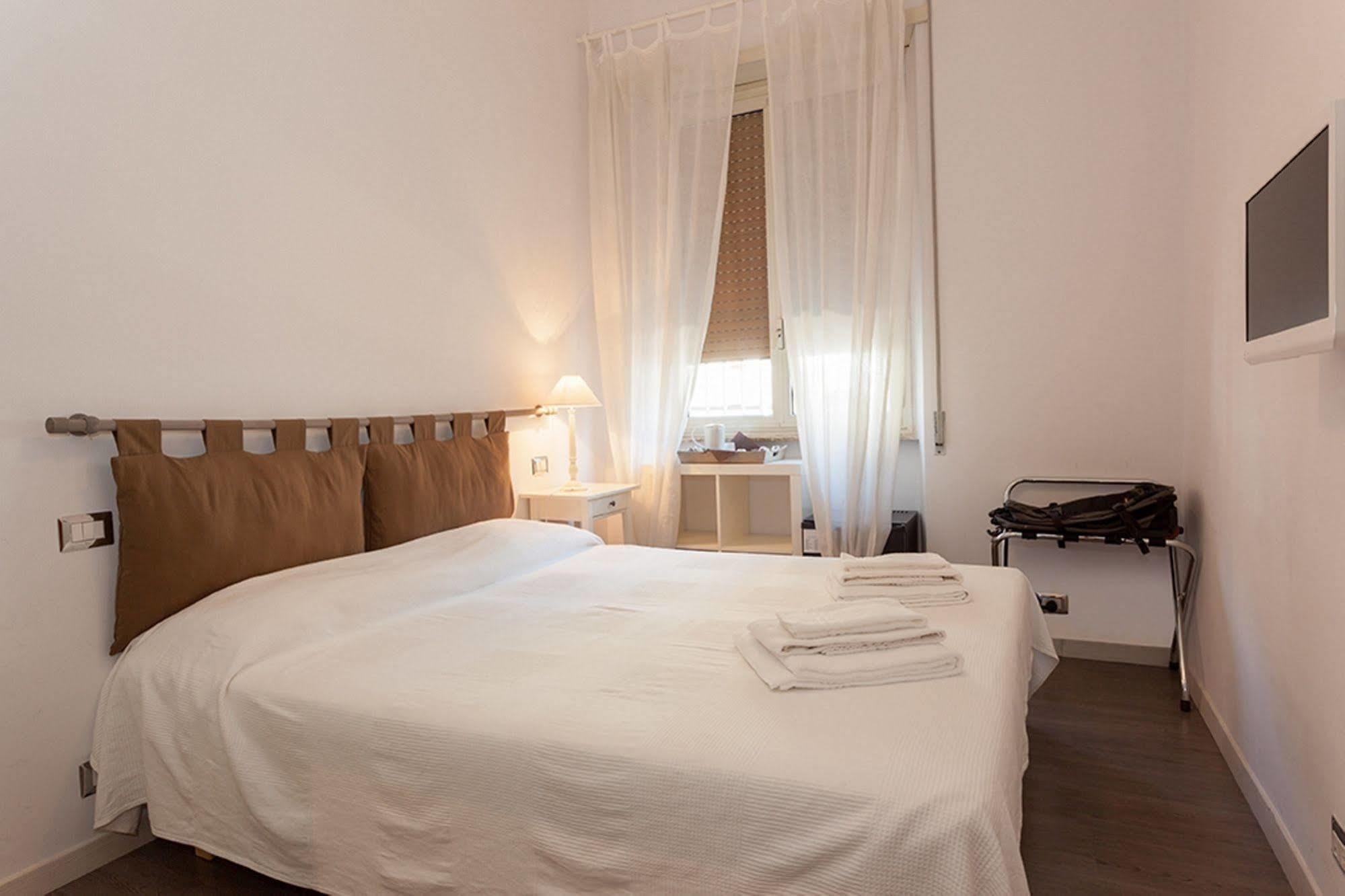 B&B Ai 2 Papi Roma Exterior foto